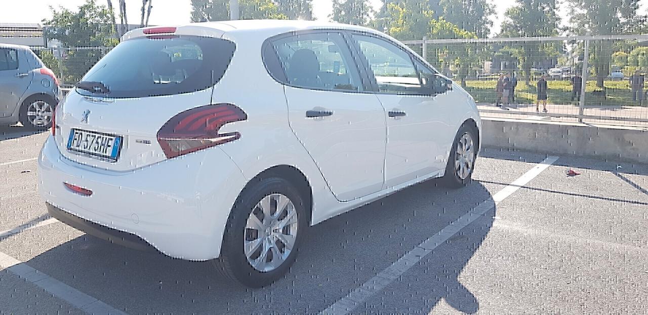 Peugeot 208 1.6 HDi 75 Cv5 porte 6/2016