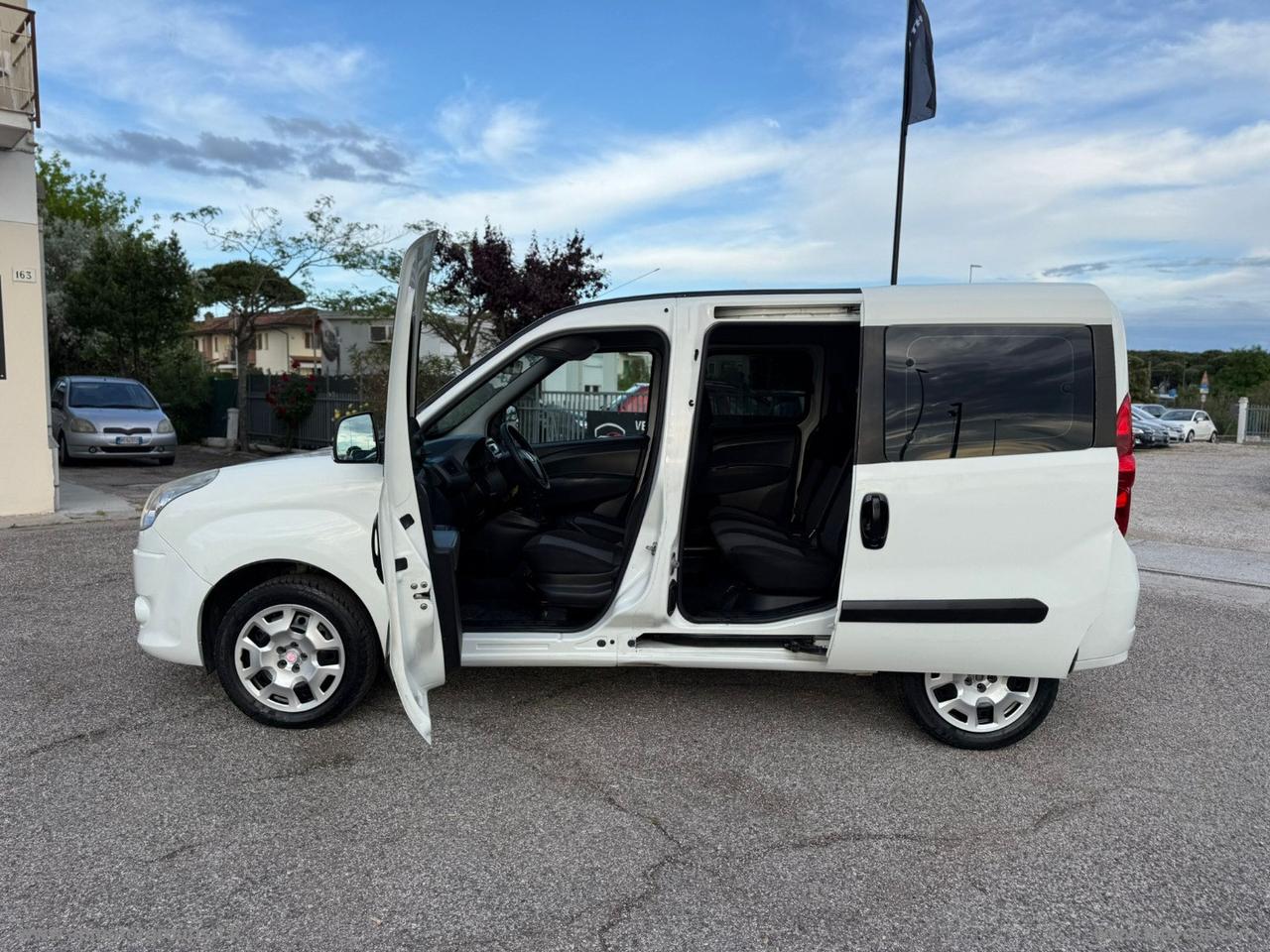 FIAT Doblò 1.4 16V Emotion