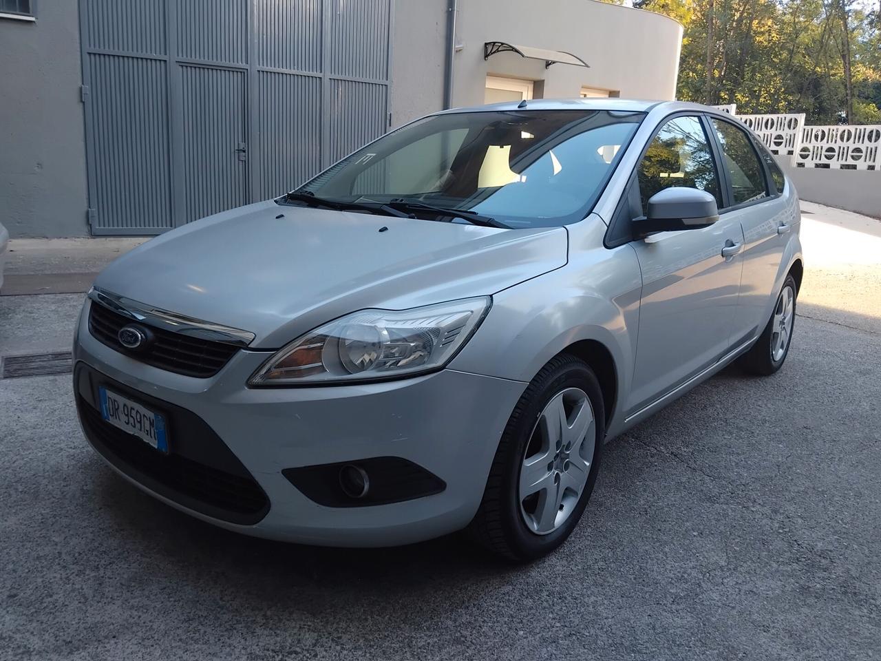 Ford Focus 2.0 gpl garanzia