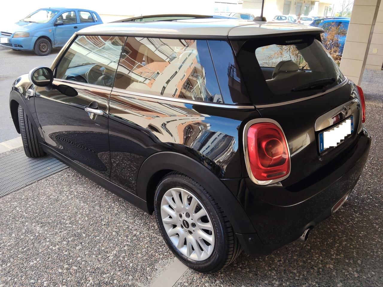 Mini 1.5 Cooper D 115 cv Automatica Neopatentati