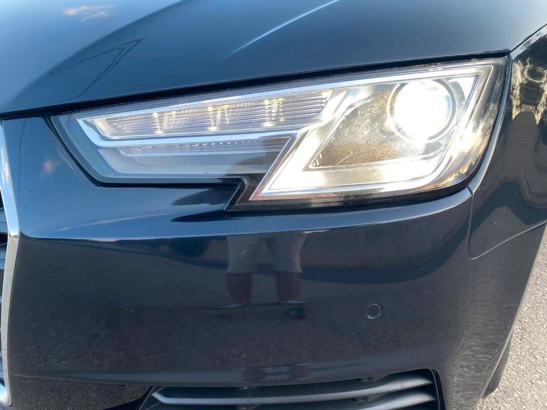 Audi A4 Avant 30 2.0 tdi Business Sport 122cv s-tronic my16