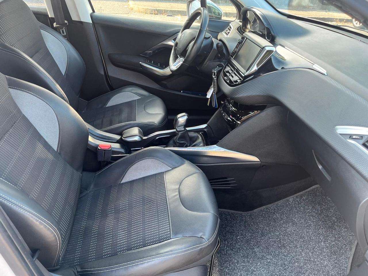 Peugeot 2008 1.6 e-HDi 92 CV **GANCIO TRAINO**