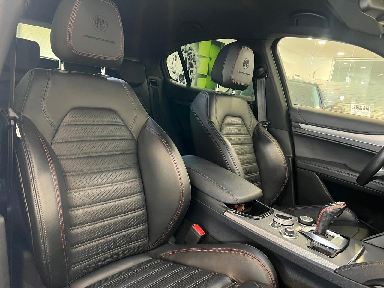 Alfa Romeo Stelvio 2.2 Turbodiesel 210 CV AT8 Q4 Competizione