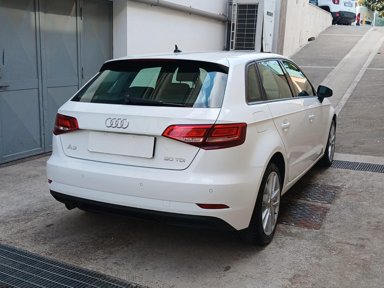 Audi A3 SPB 30 TDI S tronic Business