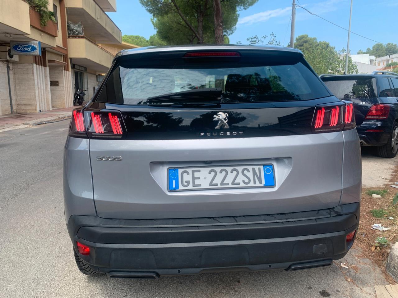 Peugeot 3008 BlueHDi 130 S&S EAT8 Active Business