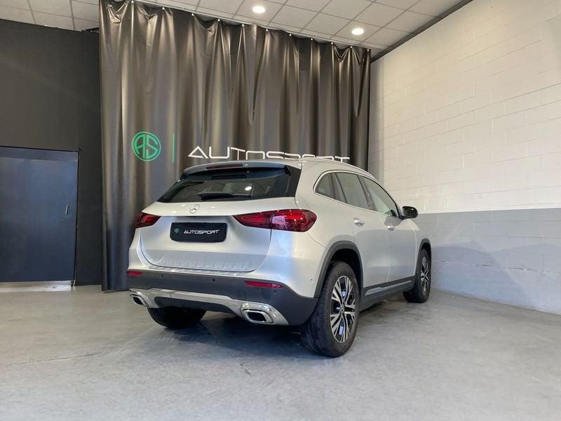 Mercedes-Benz GLA GLA 180 Automatic Progressive Advanced