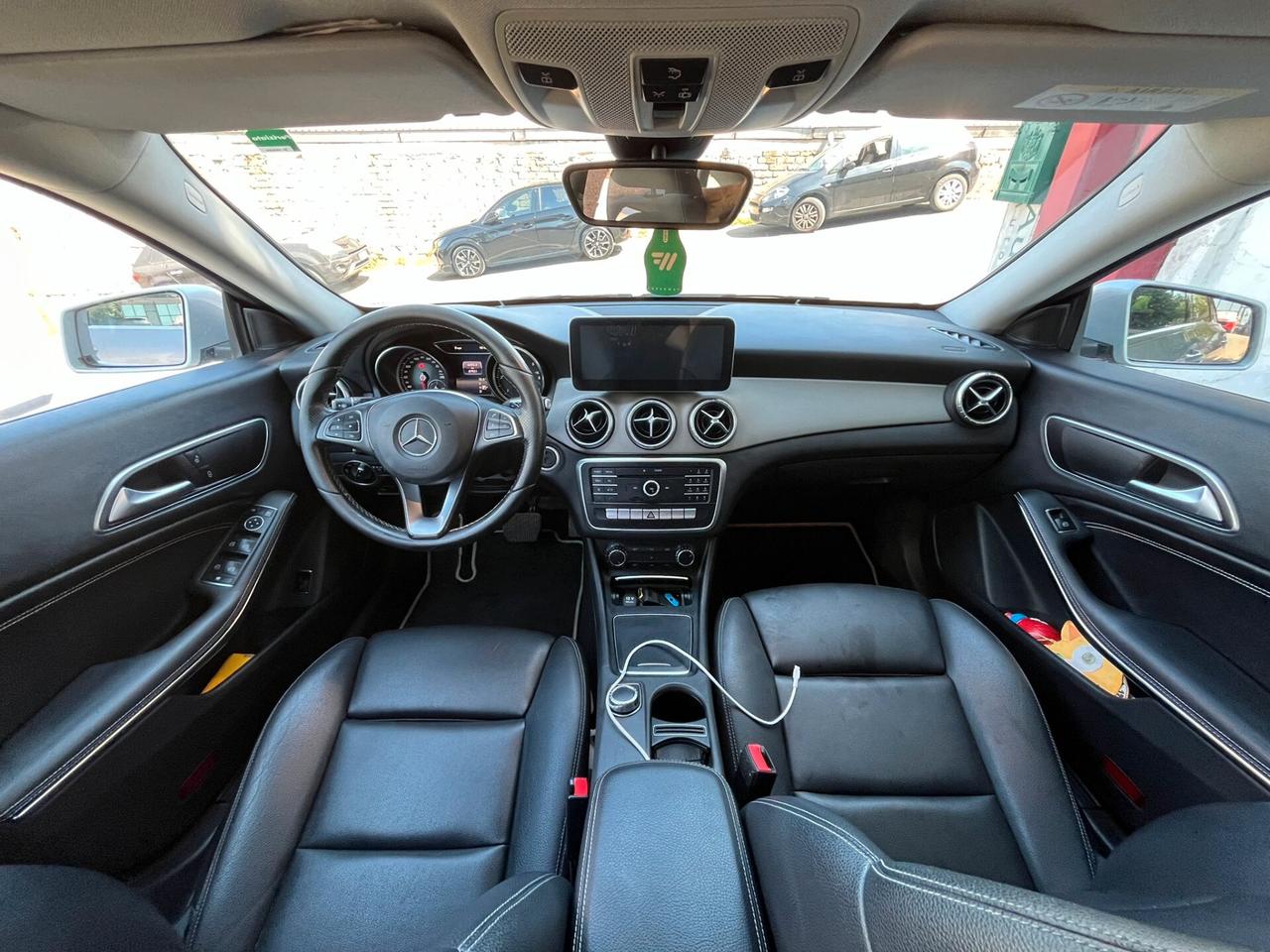 Mercedes-benz CLA 220d Automatic Business