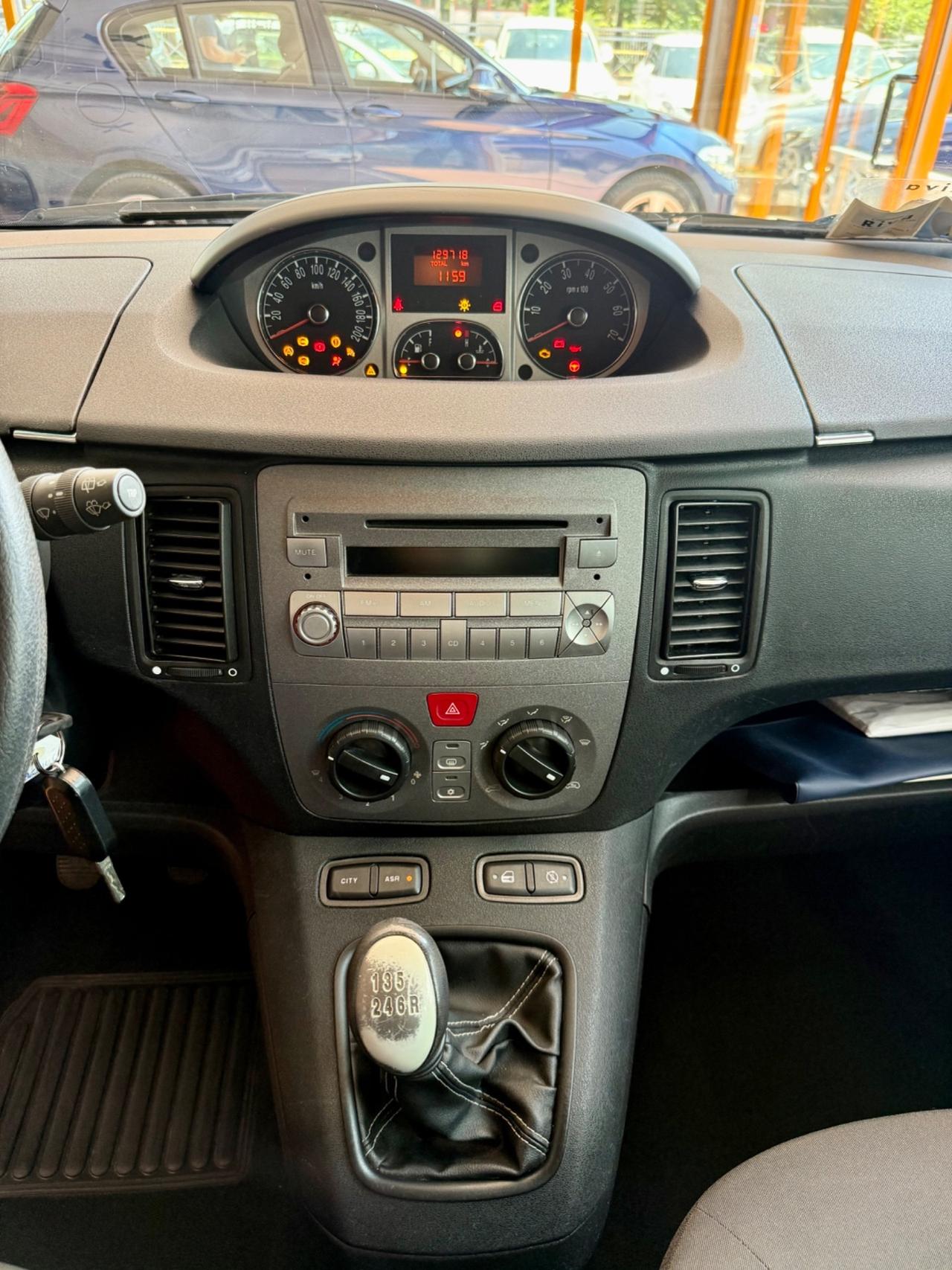 Lancia Musa 1.4 benz 95cv Neopatentati