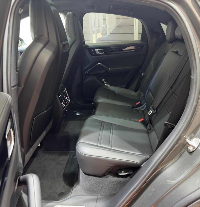 PORSCHE Cayenne Coupé 3.0 V6 Platinum Edition