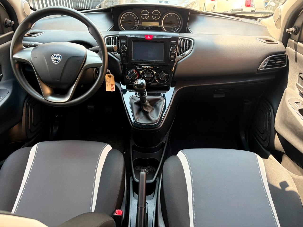 Lancia Ypsilon 1.2 69 CV 5 porte Elefantino*EURO6*NEOPATENTATI