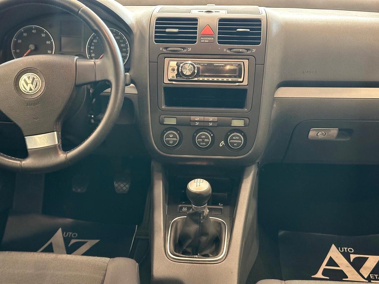 Volkswagen Golf 5 1.6 Comfortline