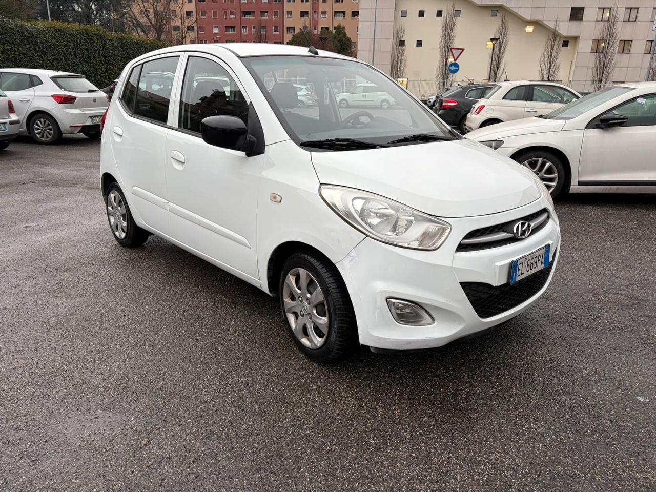 Hyundai i10 1.1 12V Sound Edition