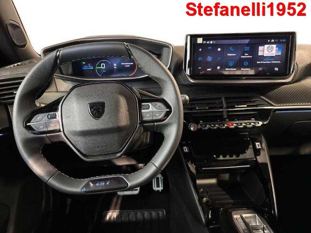 PEUGEOT 2008 54 kWh GT