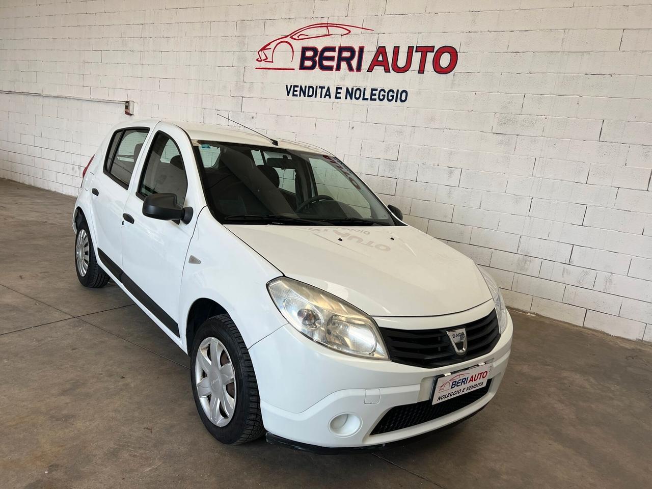 Dacia Sandero 1.4 8V GPL Lauréate adatta neopatentati