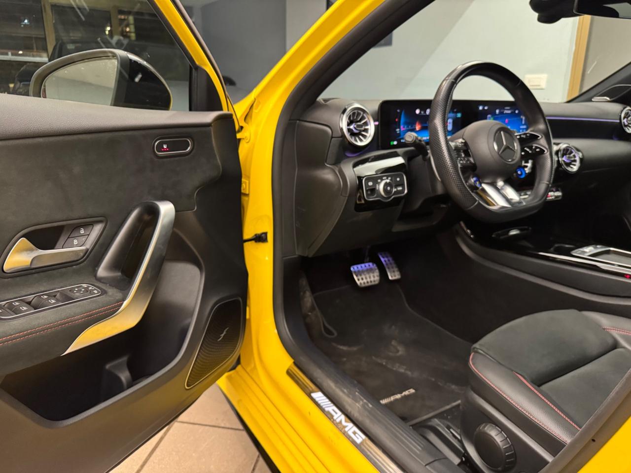Mercedes-benz A 35 AMG 4MATIC PREMIUM PLUS (225 KW