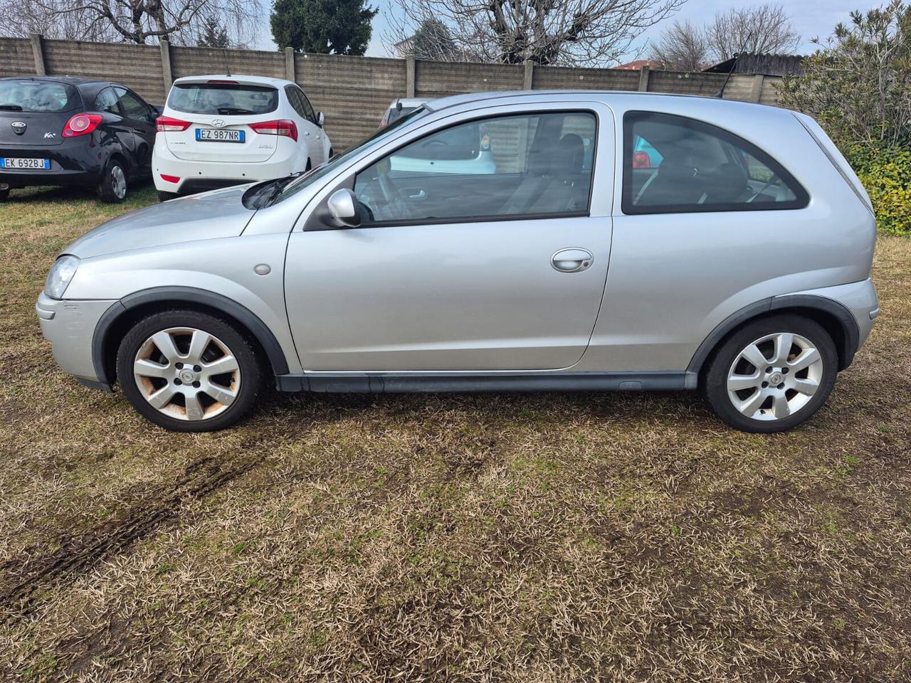 Opel Corsa 1.2i Twinport CAMBIO AUTOMATICO