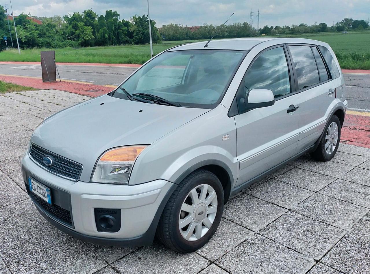 Ford Fusion FORD FUSION 1.4 16V 5p. Bz.- GPL TITANIUM
