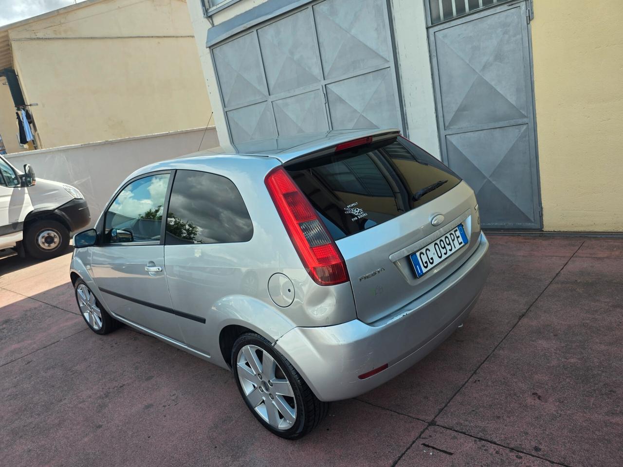 Ford Fiesta 1.6 TDCi 3p. Ghia