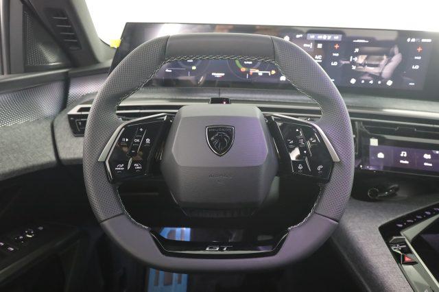PEUGEOT 5008 3ª serie Hybrid 145 e-DCS6 GT