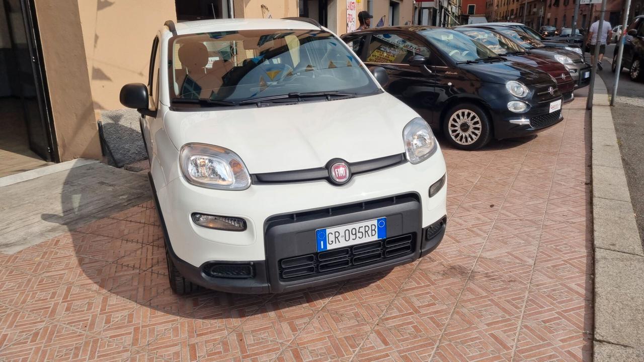 Fiat Panda Cross 1.0 FireFly S&S Hybrid