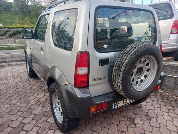 SUZUKI Jimny 1.3 4x4