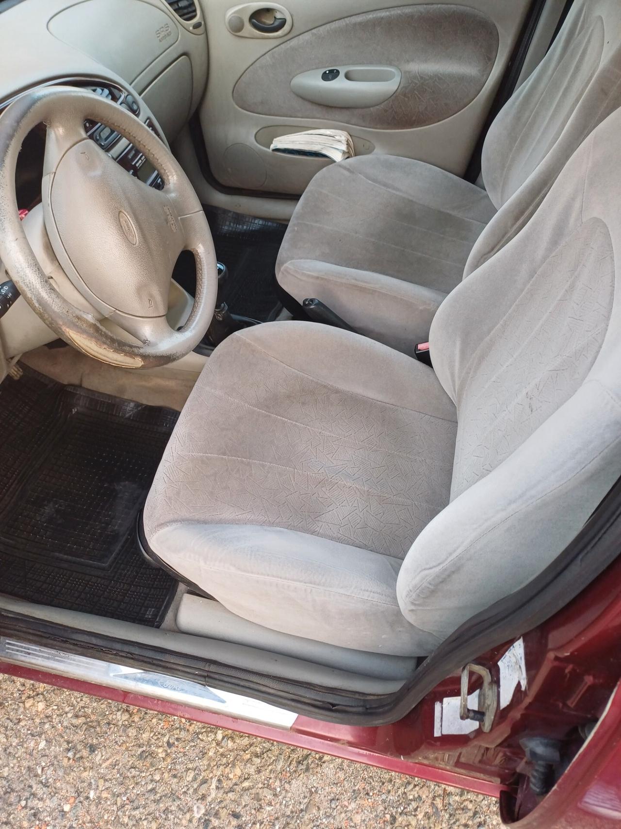 Ford Fiesta 1.2i 16V cat 5 porte Studio OK NEOOPATENTATI