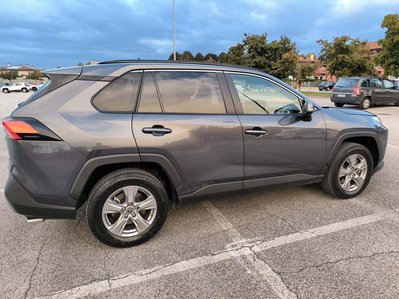 Toyota RAV 4 2.5 vvt-ie h Active 2wd 218cv e-cvt UNICO PROPRIETARIO