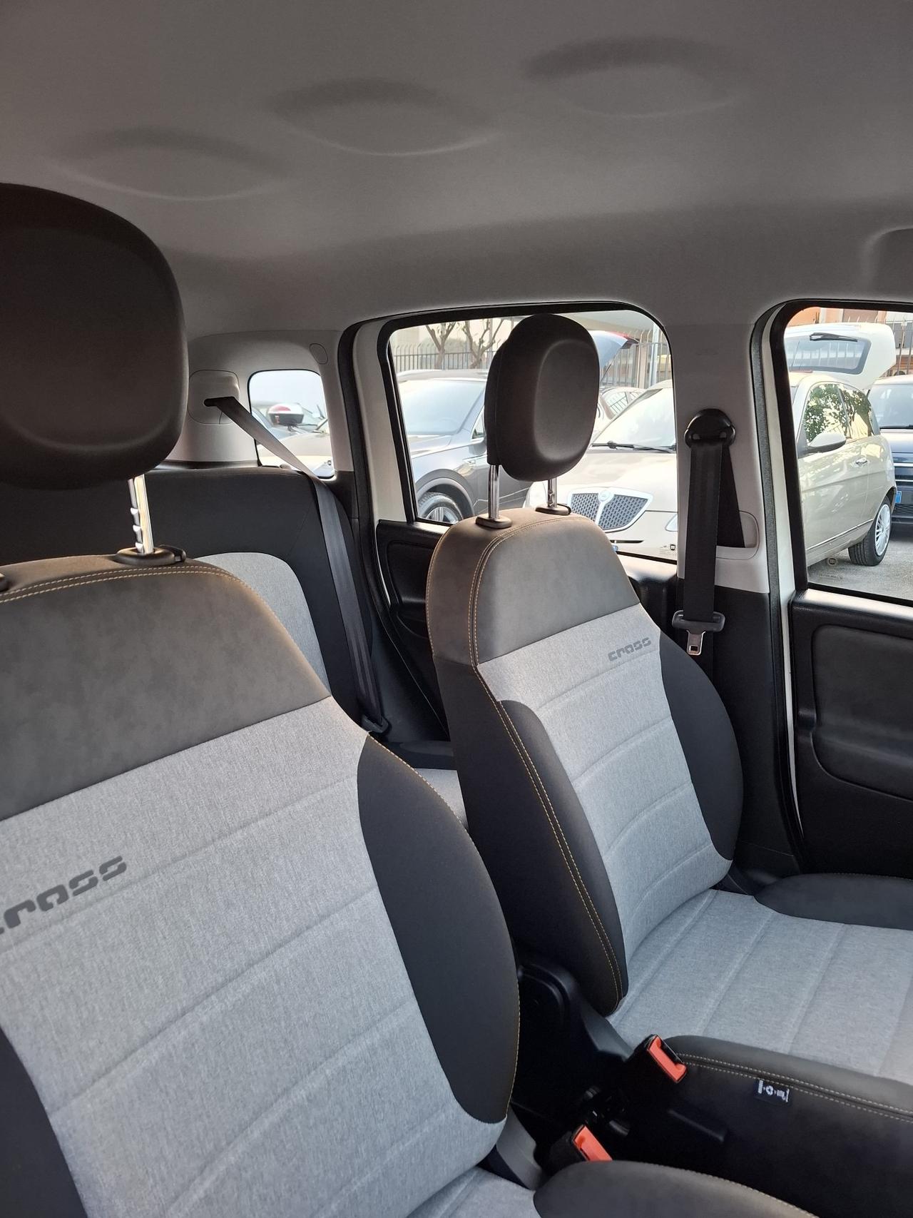 Fiat Panda Cross 1.0 FireFly S&S Hybrid 10.000 km