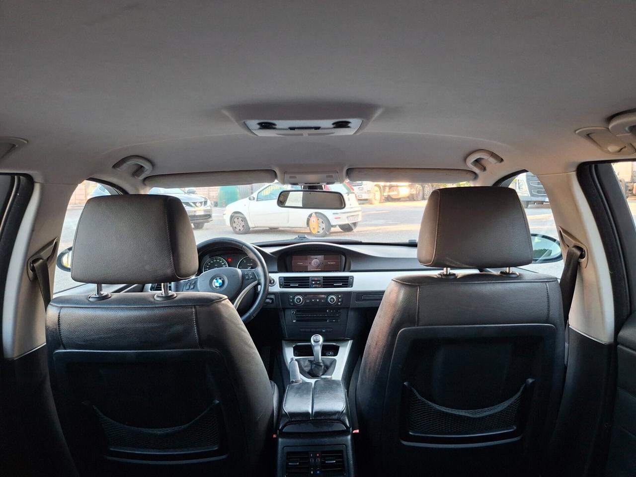 Bmw 318d cat Touring MSport-NAVIGATORE-PELLE-
