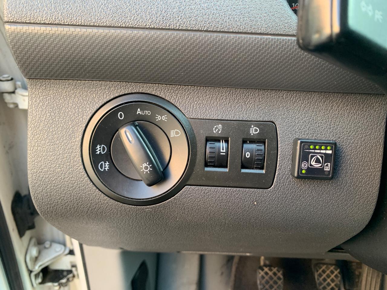 Volkswagen Caddy 1.6 4p. Van