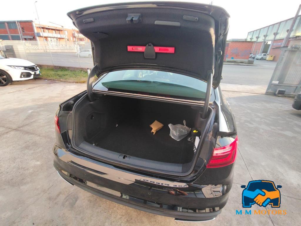 Audi A4 Berlina A4 35 2.0 tfsi mhev Business 150cv s-tronic