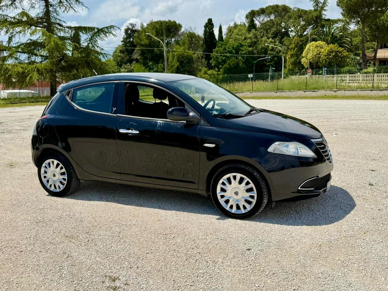 Lancia Ypsilon 1.3 Diesel MJT EURO5B neopatentati uniproprieta