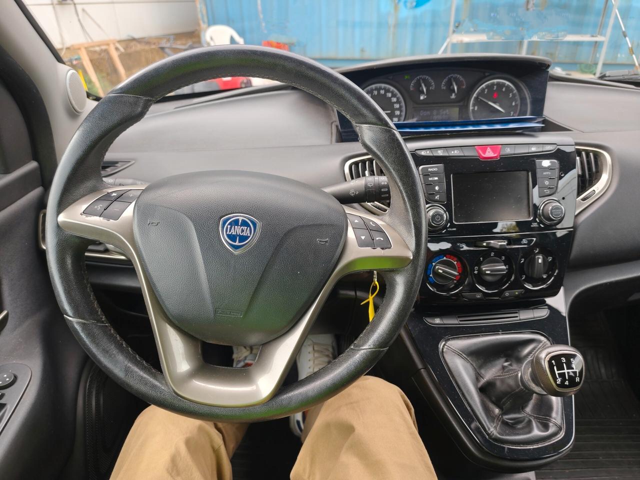 Lancia Ypsilon 1.2 BENZINA E GPL