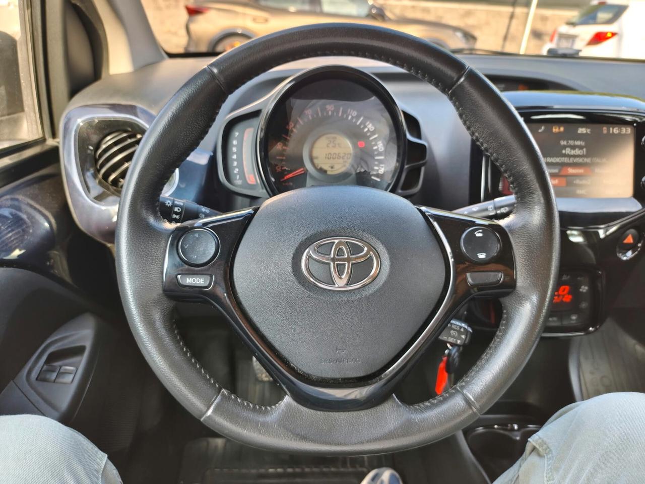 Toyota Aygo 1.0 VVT-i 69 CV 5 porte x-clusiv