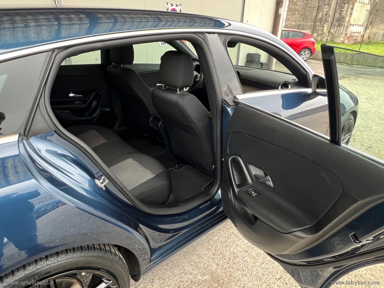 MERCEDES-BENZ CLA 200 d Aut. Shooting Brake Business IVA DEDUCIBILE