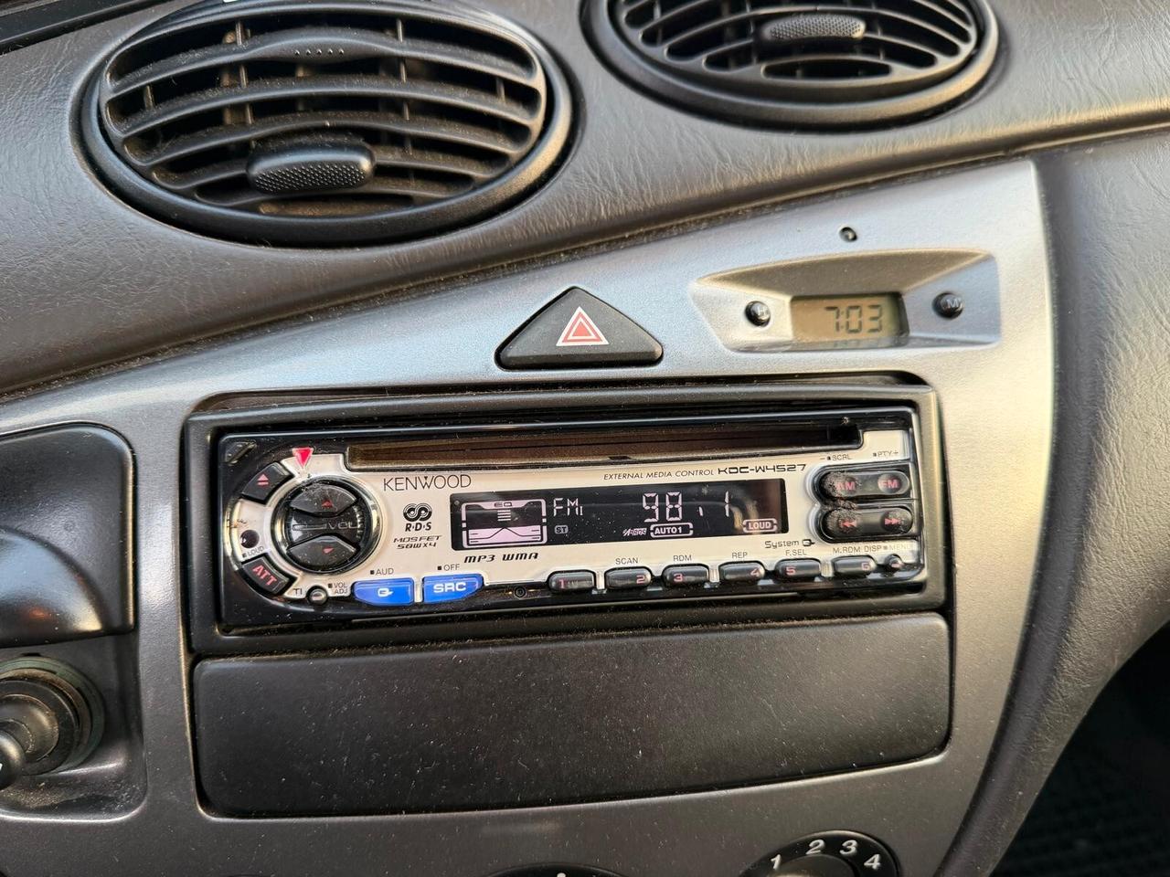 Ford Focus 1.8 TDDi cat 5p. Ghia