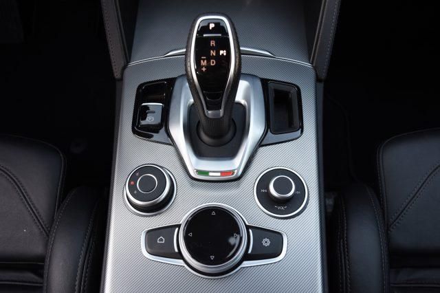 ALFA ROMEO Stelvio 2.0 Turbo 280 CV AT8 Q4 VELOCE