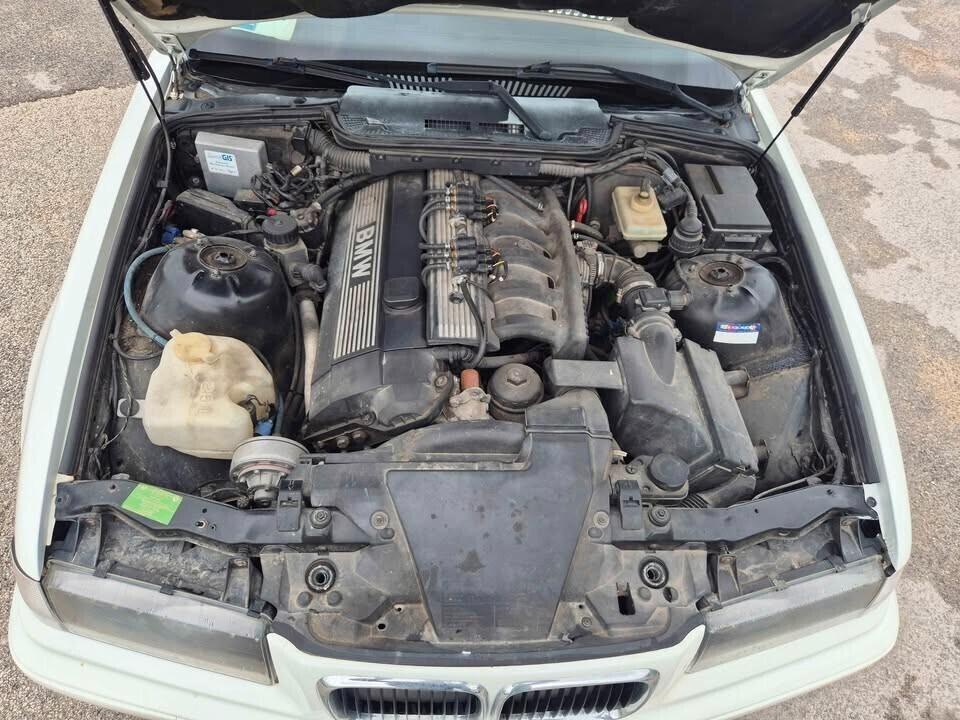 Bmw 320 320i 24V cat Cabriolet