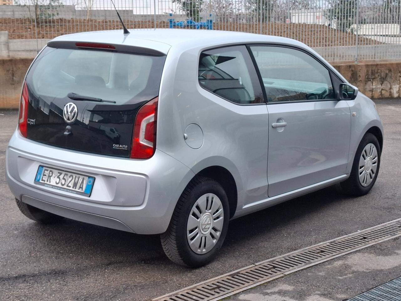 Volkswagen up! 1.0 75 CV 3p. move