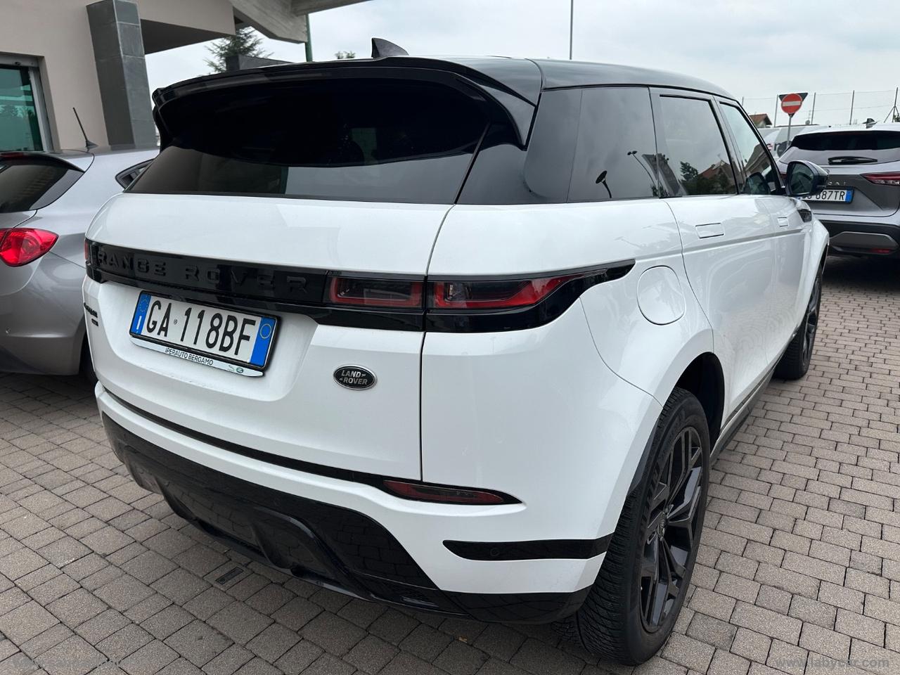 LAND ROVER RR Evoque 2.0D L.Flw 150 Aut. R-Dyn.S