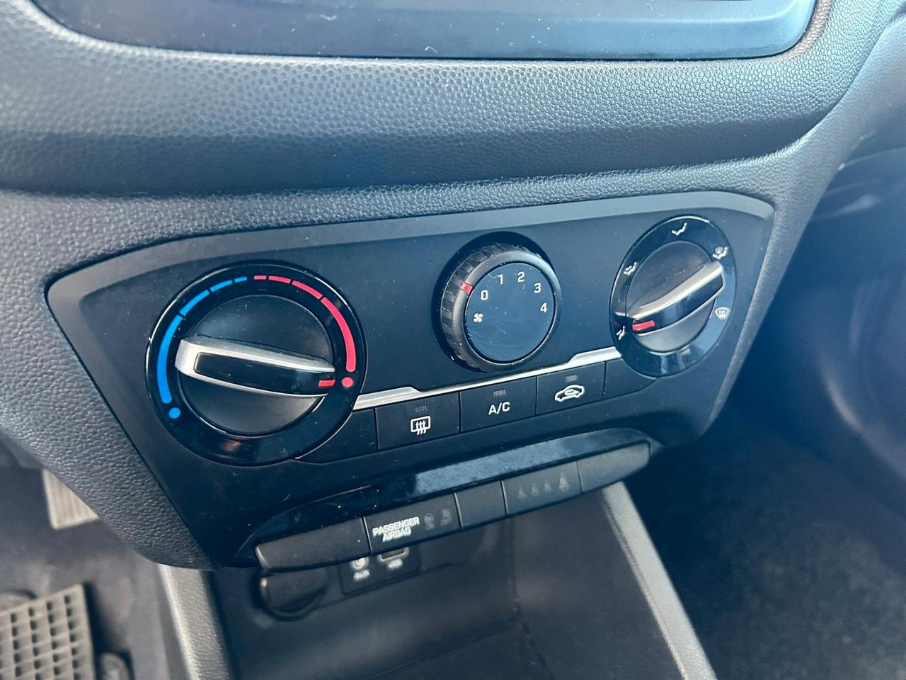 Hyundai i20 1.2B X NEOPATENTATI 2017