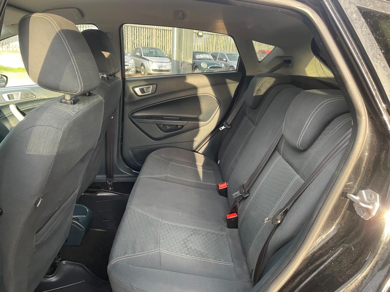 Ford Fiesta 1.4 TDCi 70CV 5 porte Titanium