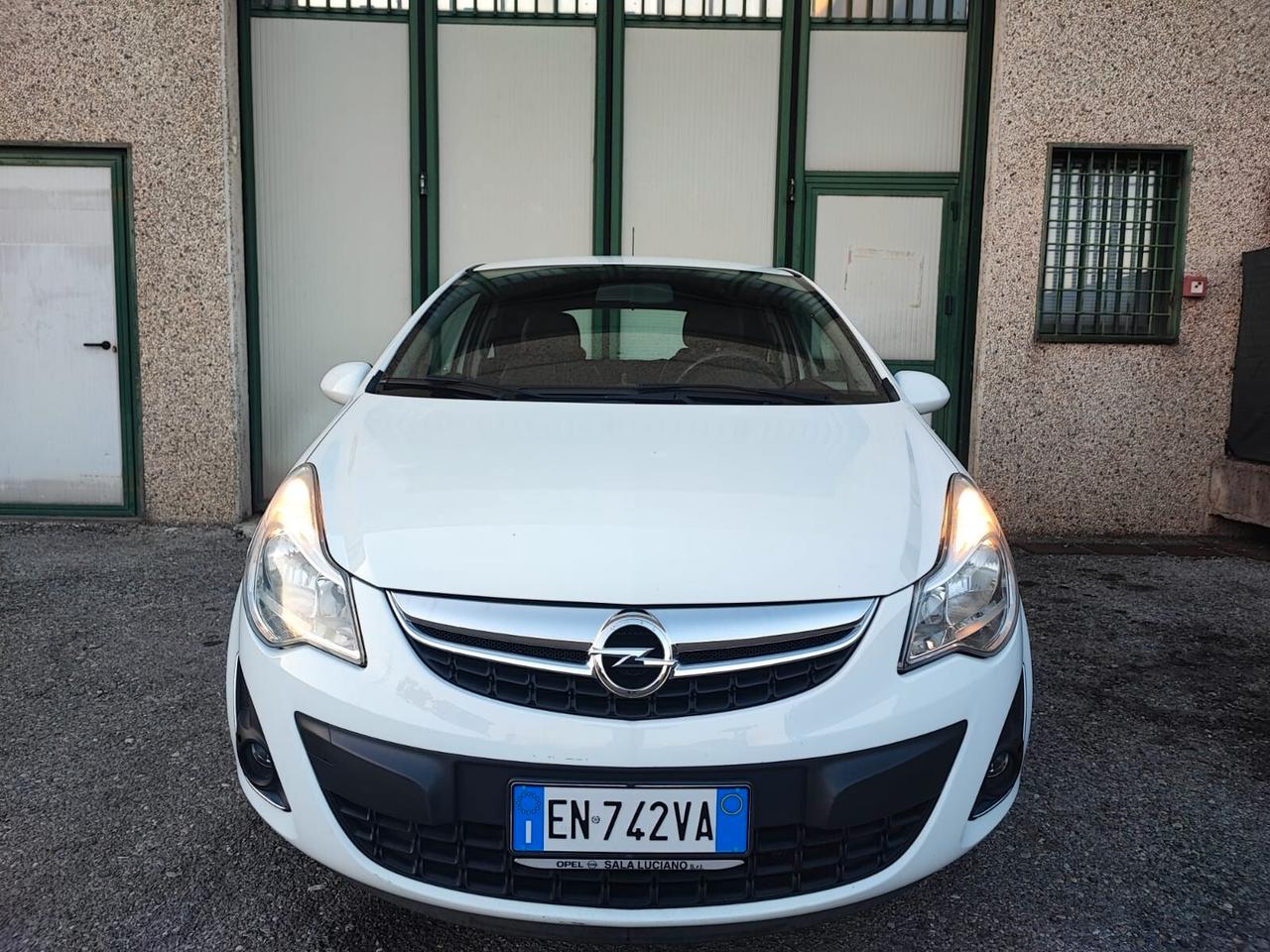 Opel Corsa 1.0 3 PORTE BENZINA NEOPATENTATI 2012