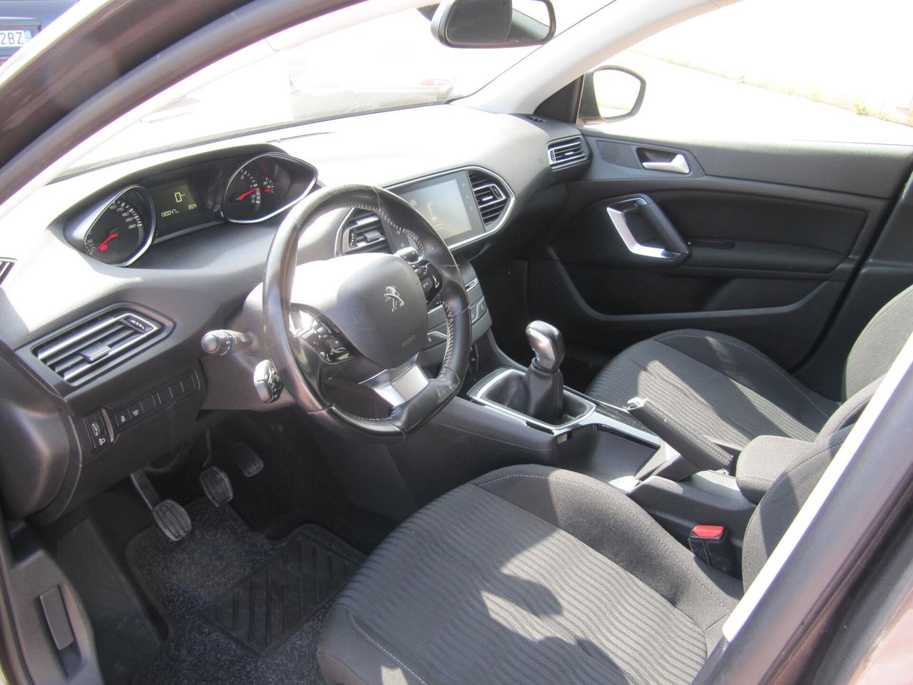 Peugeot 308 BlueHDi 100 S&S Active