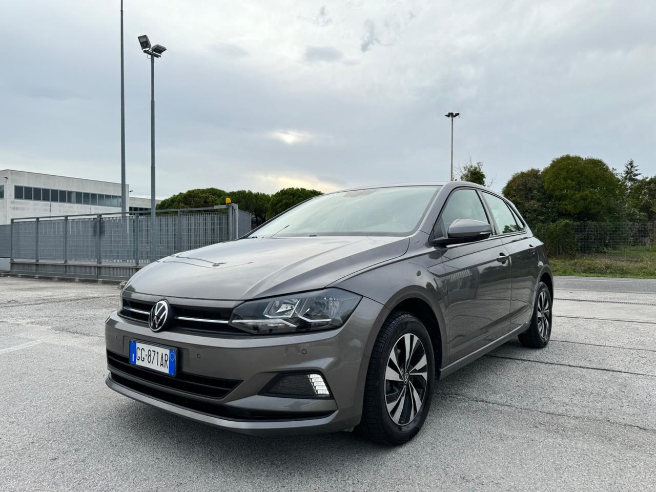 VOLKSWAGEN POLO Comfortline TGI Metano-Carplay