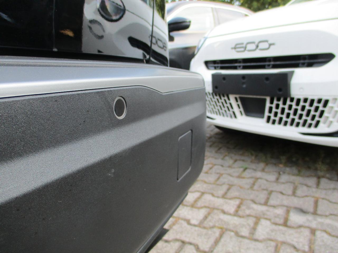 Peugeot 2008 PureTech 100 S&S Allure CarPlay/Led/Navi