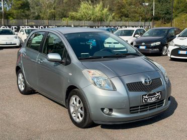 Toyota Yaris 1.3 5 porte Navi