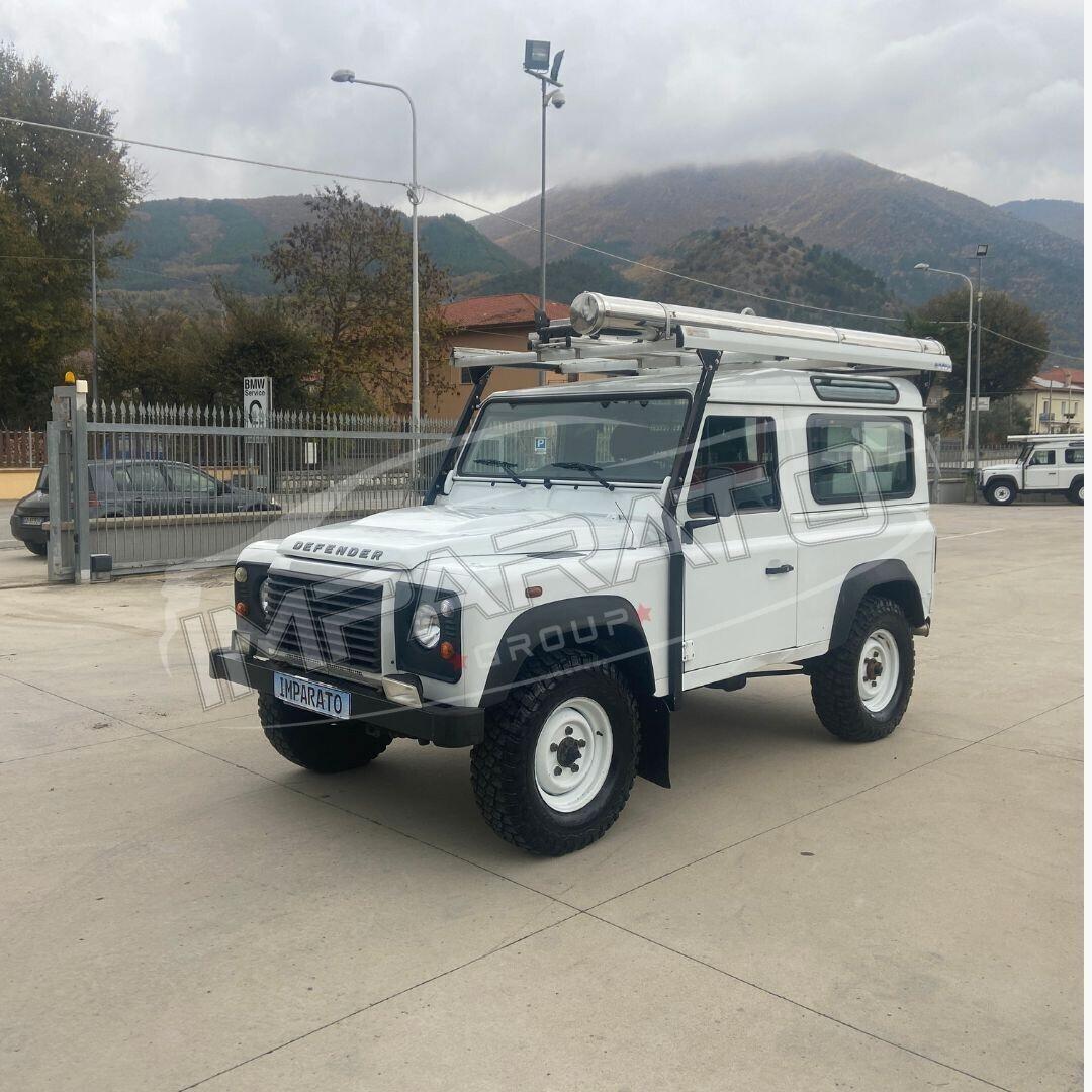 Land Rover Defender 90 2.2 TD4 Station Wagon SE N1