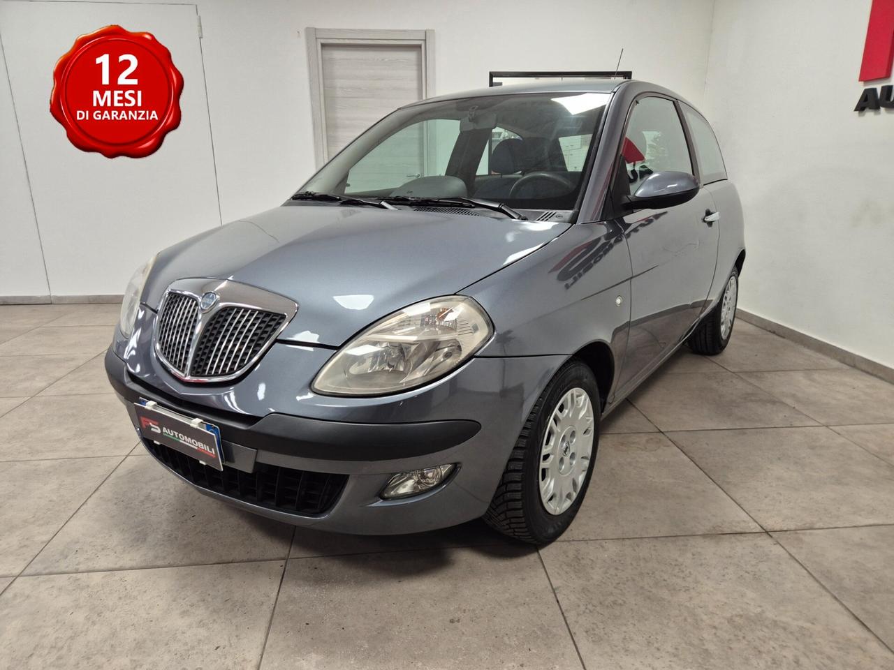 Lancia Ypsilon 1.2 Argento NEOPATENTATI