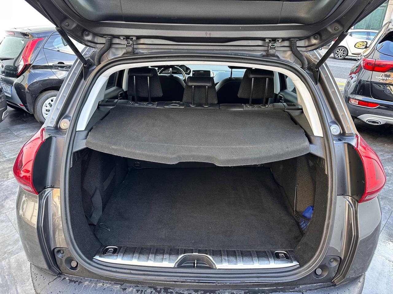 Peugeot 2008 BlueHDi 120 S&S Allure